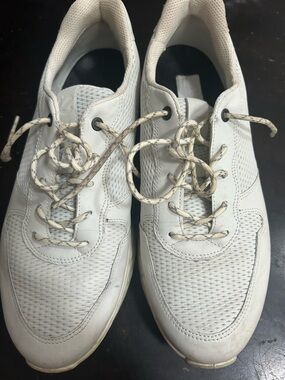 Ecco Men's White Athletic Lace-Up Sneakers